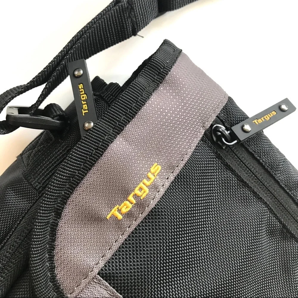 Targus Messenger padded bag with handle & strap